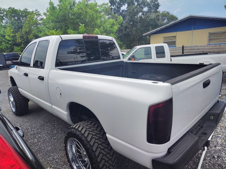 2006-dodge-ram-2500-image-3