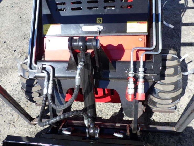 2026-sdlool-323tz-skid-steer-loader-image-6