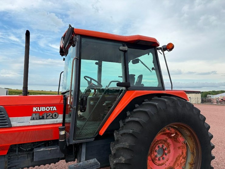 kubota-m120-image-13