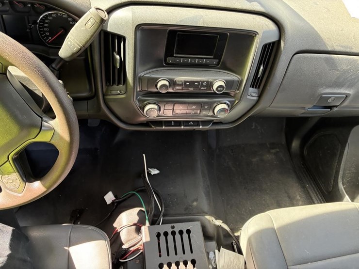 2015-chevrolet-2500hd-image-13