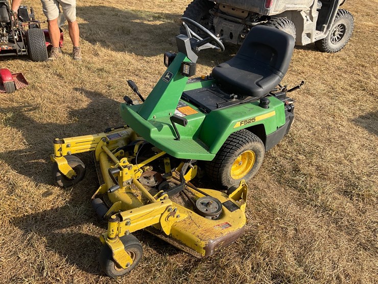 john-deere-f525-image-1