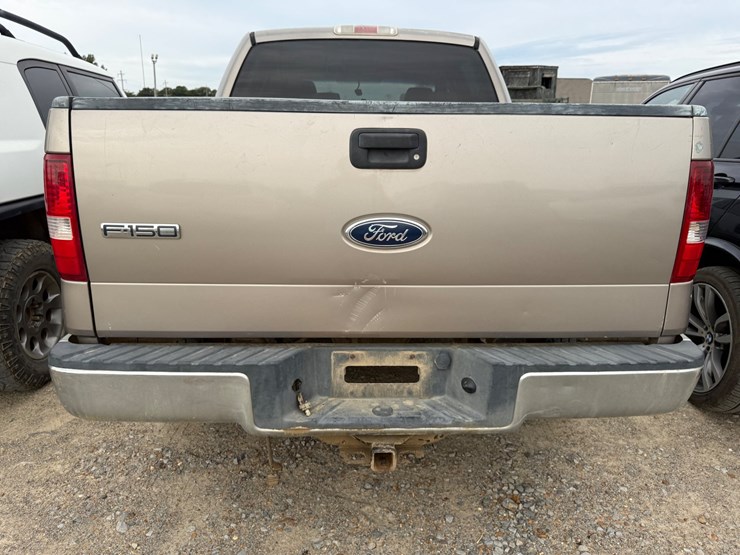 2004-ford-f150-xlt-image-13