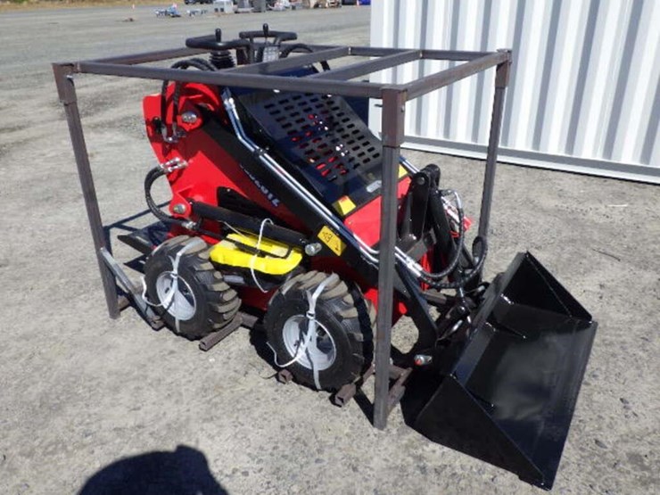 2026-sdlool-323tz-skid-steer-loader-image-4