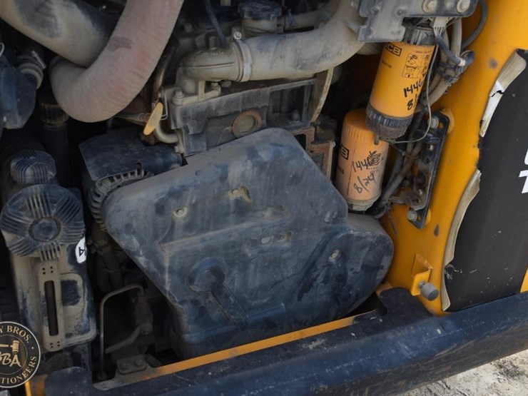 2021-jcb-270t-image-27