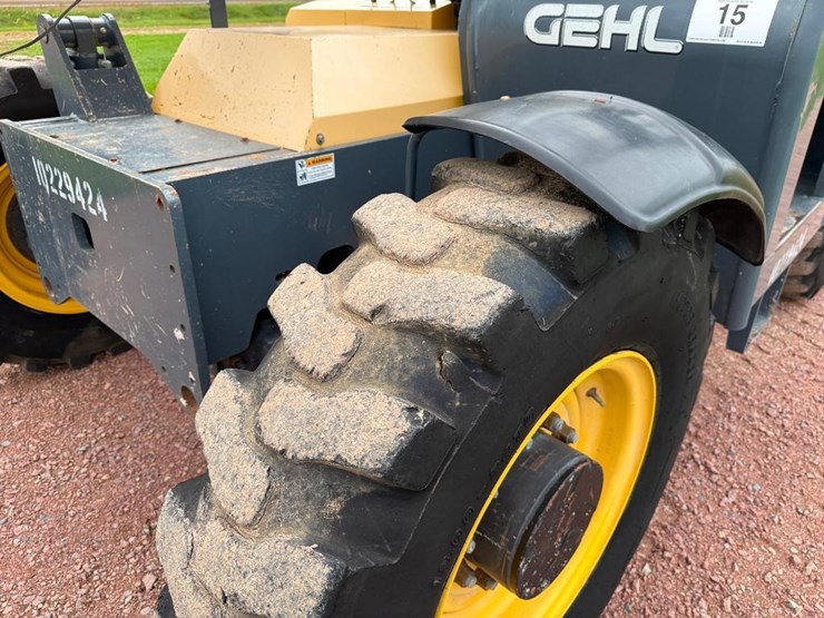2017-gehl-rs8-42-image-10