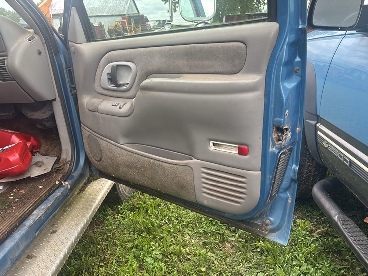 1997-chevrolet-silverado-3500-image-31