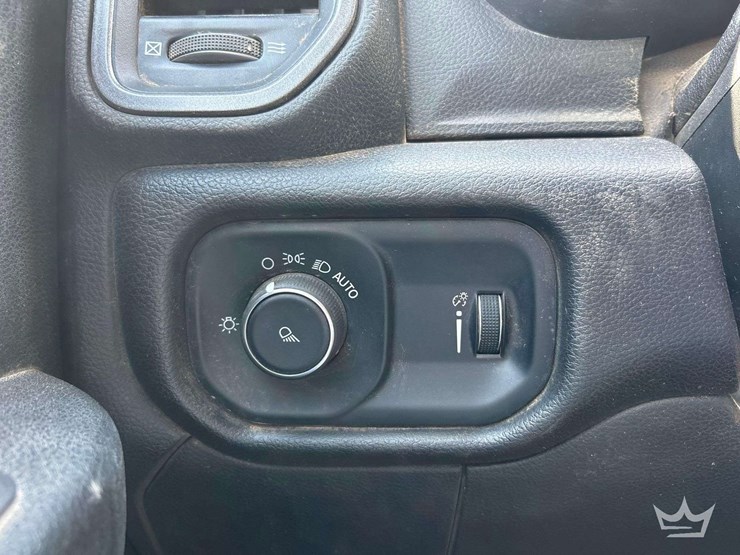 2022-dodge-2500-image-16
