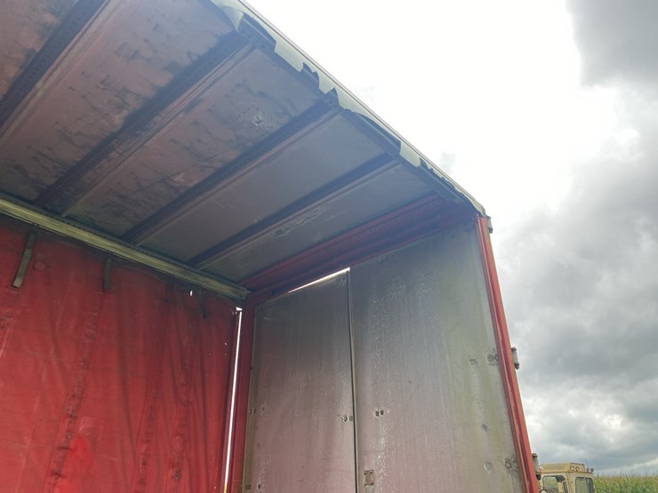 utility-curtainside-image-18