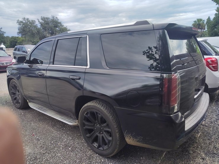 2015-gmc-yukon-image-3