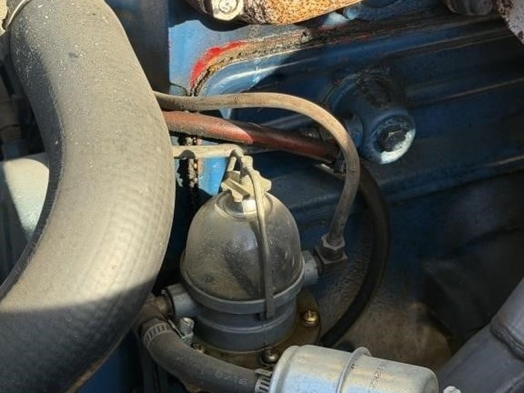 offsite--1949-willy's-jeepster-image-31