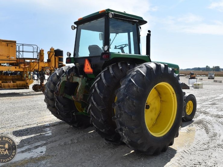 john-deere-4240-image-8