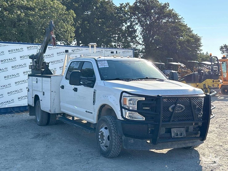 2021-ford-f450-image-1