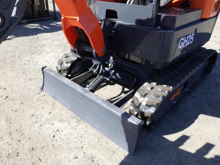 2026-aboss-gh25-hydraulic-excavator-image-9