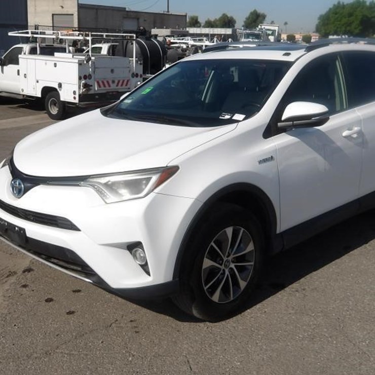 2016 TOYOTA RAV4
