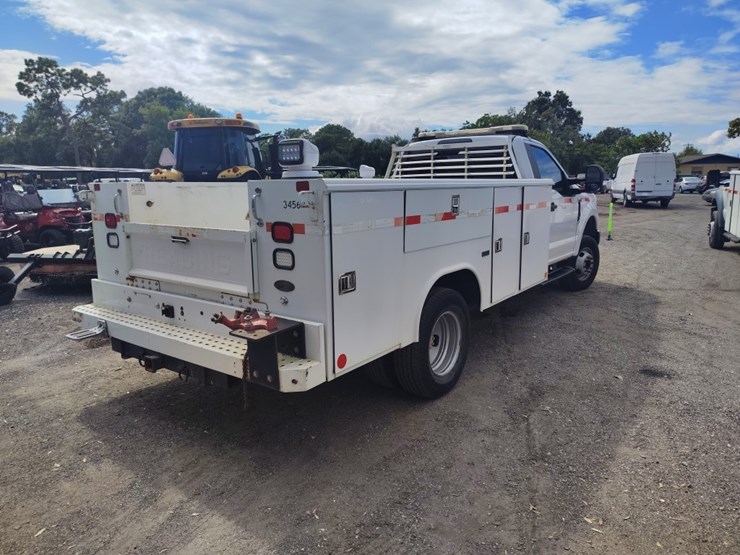 2017-ford-f350-image-4
