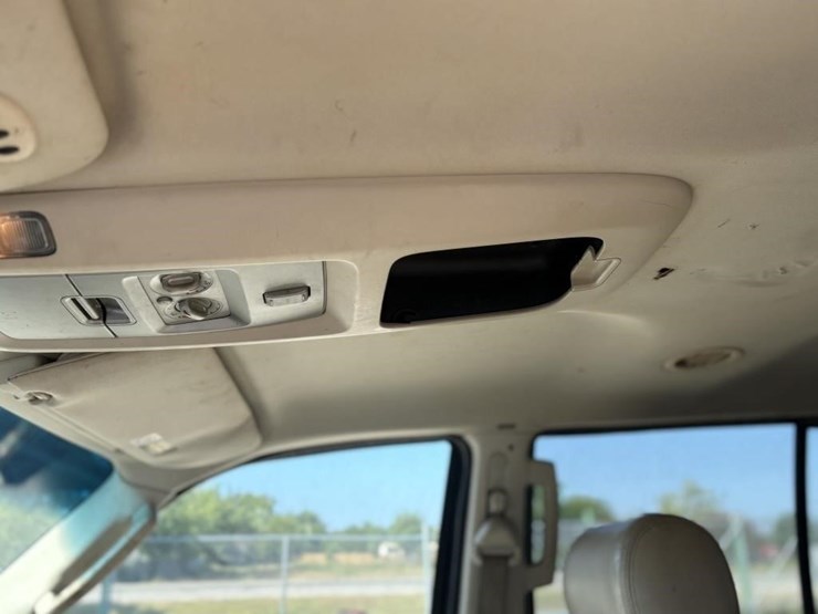 2003-lincoln-navigator-image-12