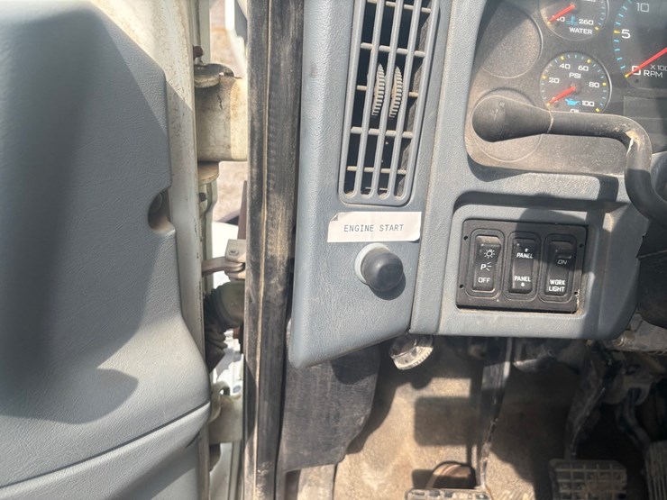 2002-international-durastar-4300-image-54