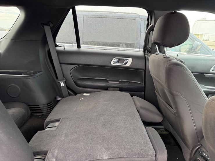 2012-ford-explorer-xlt-image-20