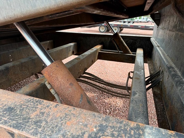 2012-ledwell-48'-image-34