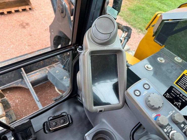 deere-85g-image-51