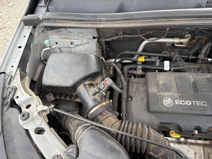 2018-buick-encore-image-29
