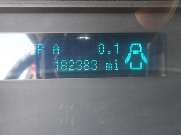2011-ford-f550-image-22