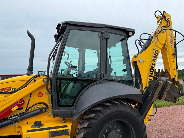 new-holland-b75d-image-15