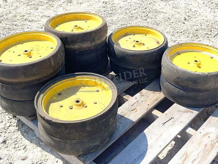 john-deere-1790-image-3