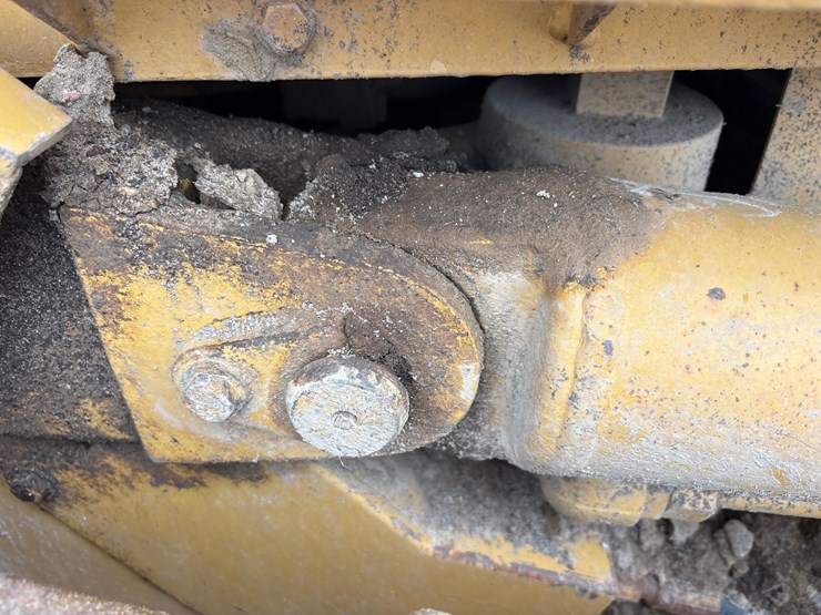 1996-caterpillar-d5m-image-24
