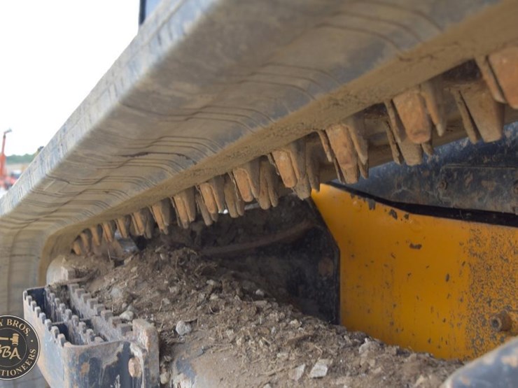 2021-jcb-270t-image-21