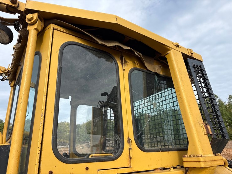 caterpillar-d5m-lgp-image-12