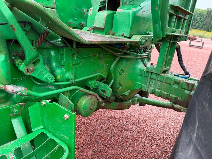 john-deere-4020-image-22
