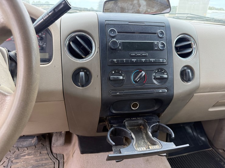 2004-ford-f150-xlt-image-53