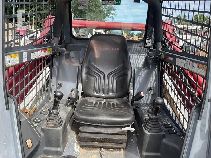 2022-takeuchi-tl10v2-image-14