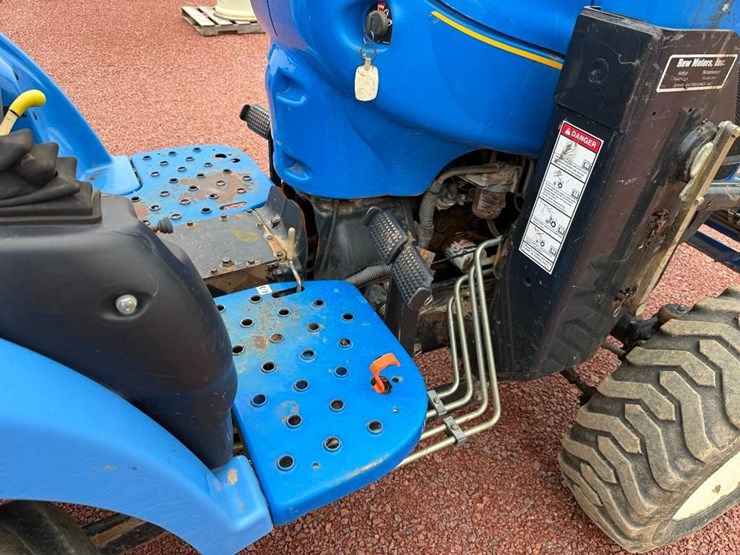 2008-new-holland-250tl-image-22