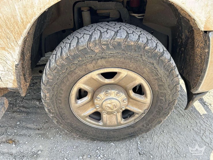 2022-dodge-2500-image-31