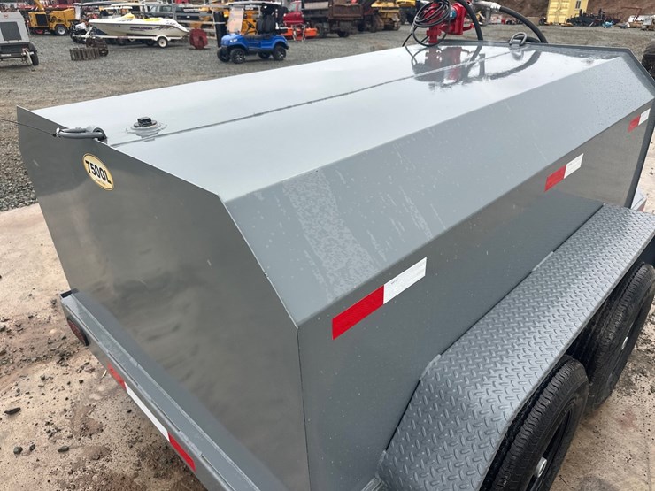 #5605-•-unused-x-star-750-gallon-fuel-trailer-image-12