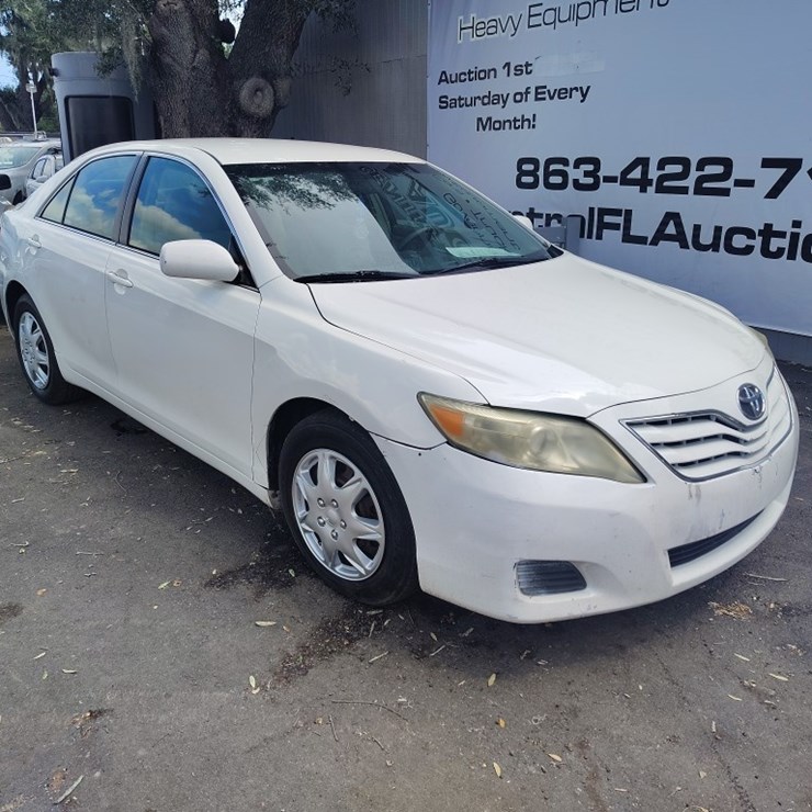 2011 Toyota Camry RUNS/MOVES Base