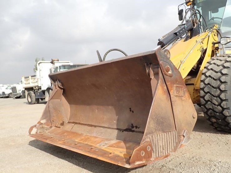 2011-caterpillar-930h-image-5