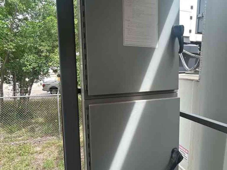 2014-southern-frac-t/a-dual-fuel-wall-fuel-station-image-19