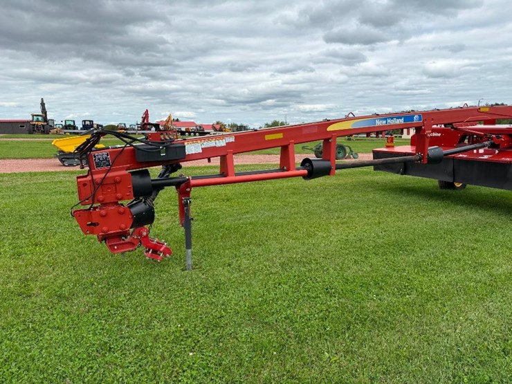 2013-new-holland-h7460-image-10