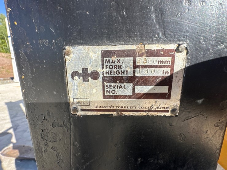 #5597-•-komatsu-fd25-7-forklift-image-15