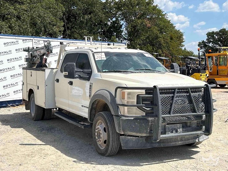 2022-ford-f450-image-39