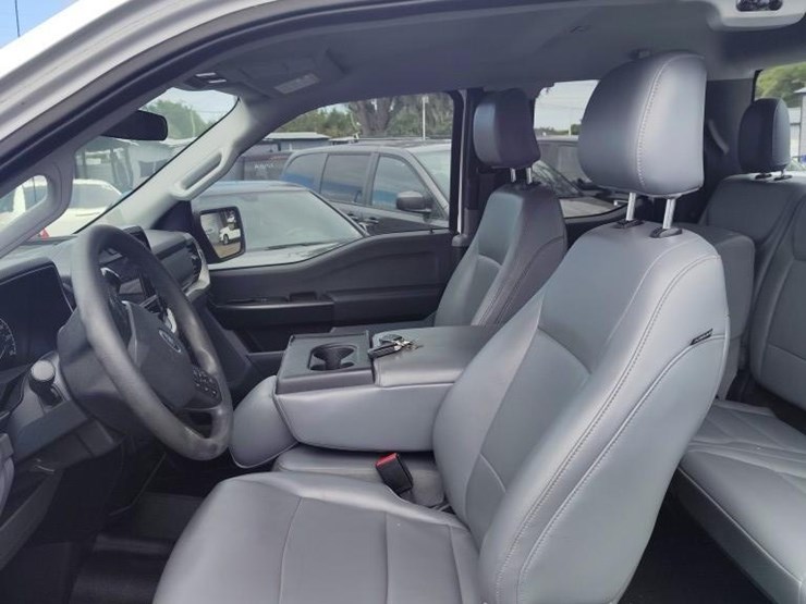 2021-ford-f150-xl-image-6