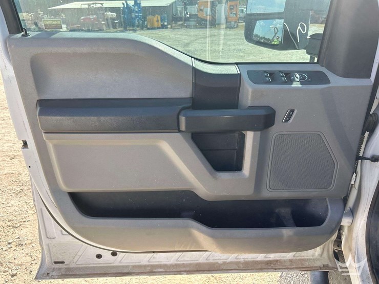 2019-ford-f350-image-12