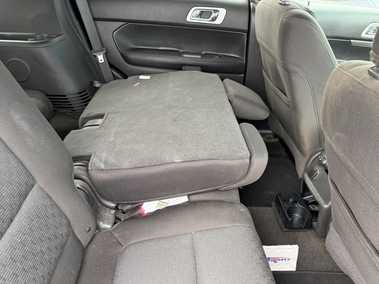 2012-ford-explorer-xlt-image-21