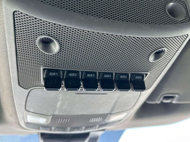 2021-ford-f450-image-19