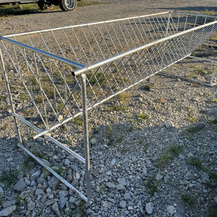 #54 • 8ft galvanized standup hay feeder