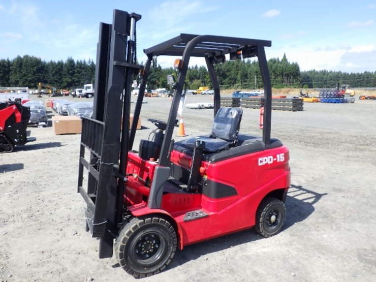 2026-sdlool-e15-electric-forklift-image-1