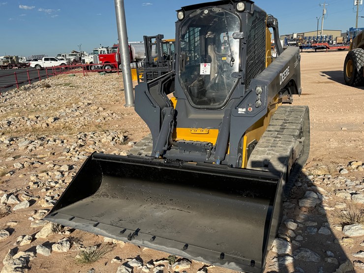 2016-deere-333g-image-3